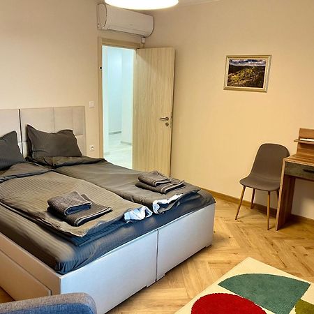Parkview Luxury In City Center 8 Veliko Tŭrnovo Exterior photo