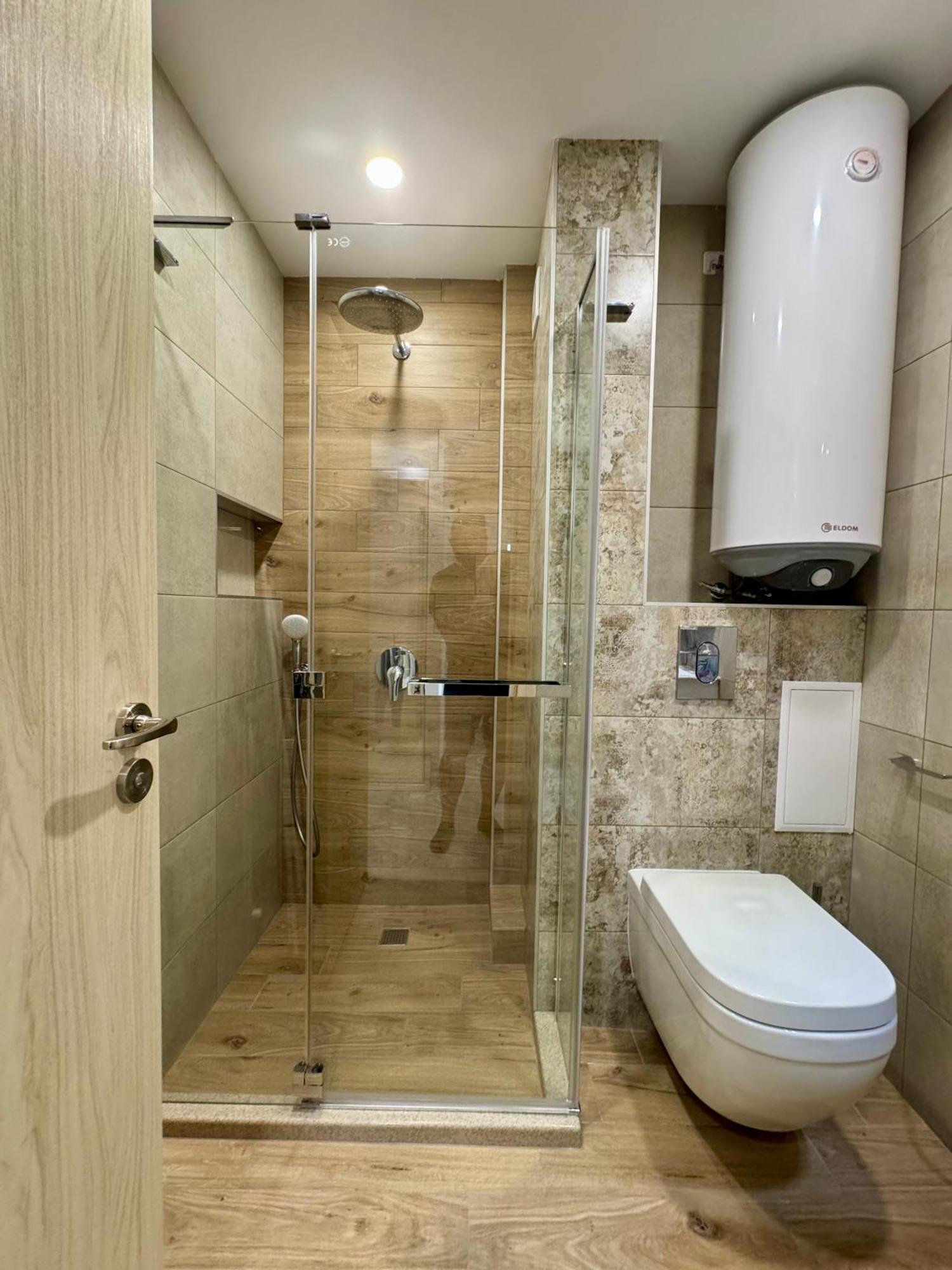 Parkview Luxury In City Center 8 Veliko Tŭrnovo Exterior photo